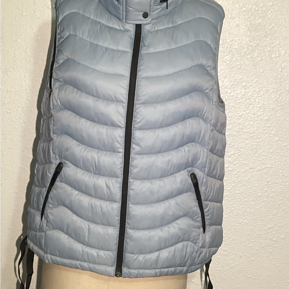 Bernardo blue puffy vest size large - Picture 3 of 11